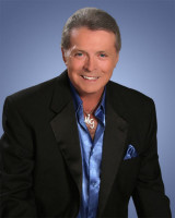 MickeyGilley_Small