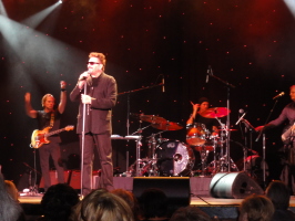 Chuck Negron & band